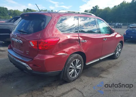 2017 Nissan Pathfinder Sl z USA, uszkodzony, nr VIN 5N1DR2MM8HC623520